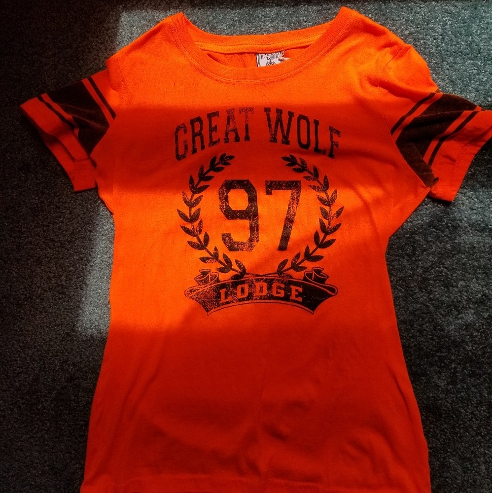 NEON ORANGE GREAT WOLF LODGE T-SHIRT